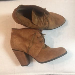 BCBG generation excellent use condition boots